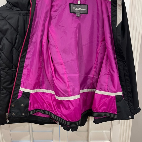 Eddie Bauer women’s S winter coat with removable inner coat. Black and pink - Picture 3 of 5